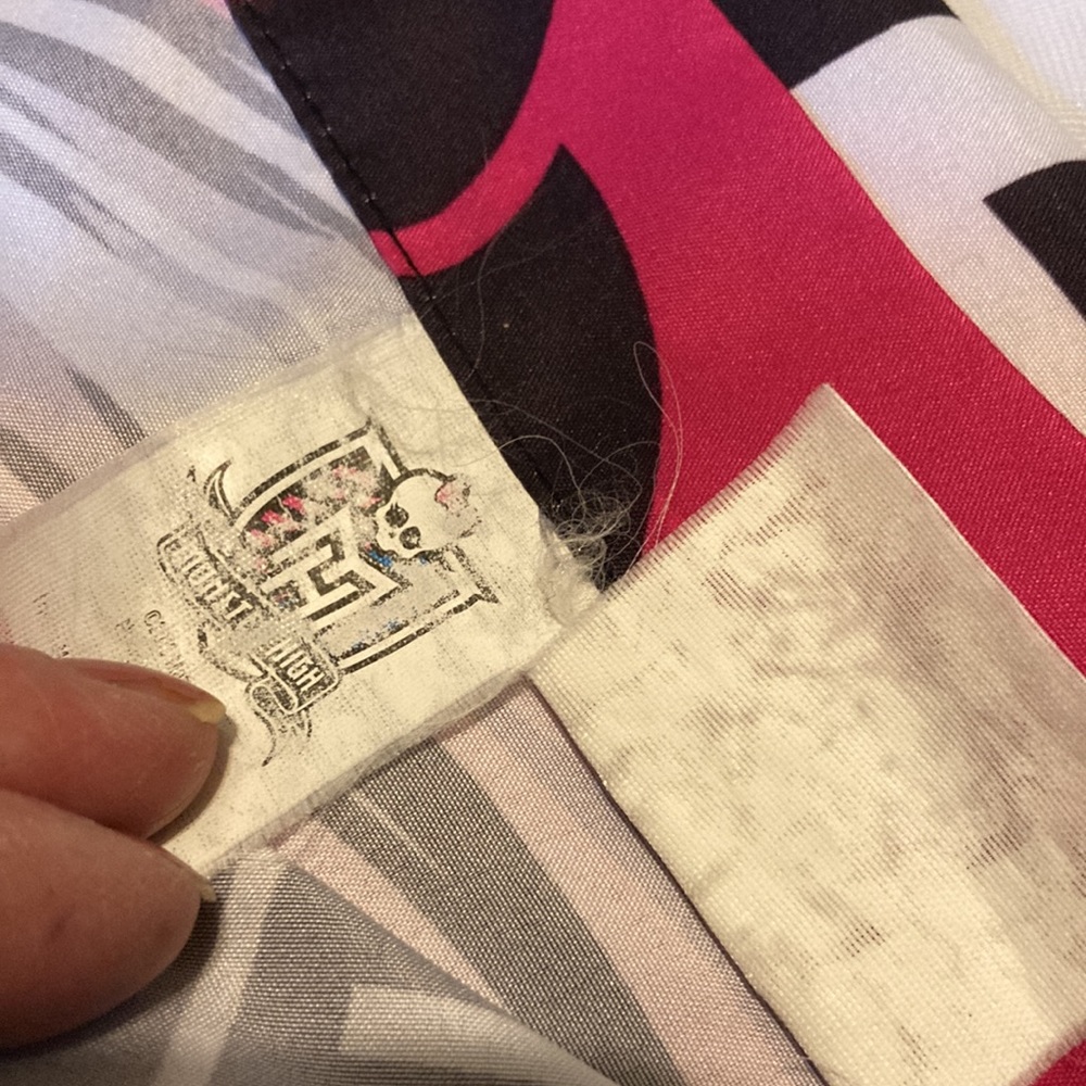 Monster High 3 pc curtain set . Tried to measure in pictures - Picture 8 of 13